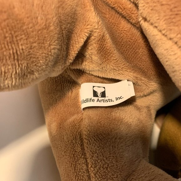 Mama and Pup Sea Lions - Wildlife Artists - Picture 4 of 5